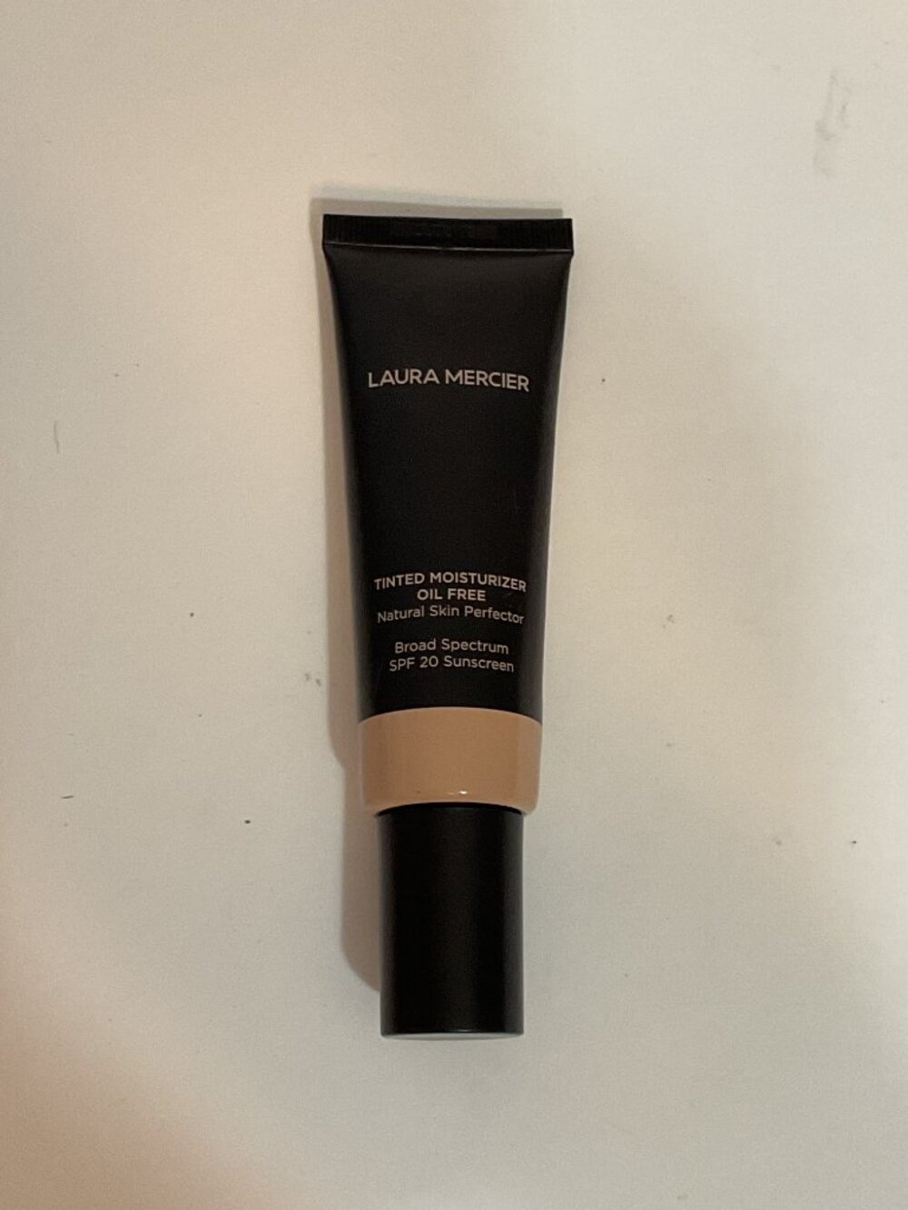 ✨Laura Mercier Tinted Moisturizer Oil Free SPF 20 2W1 Natural 1.7 oz NWT